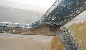 Перфорированные лотки ДКС