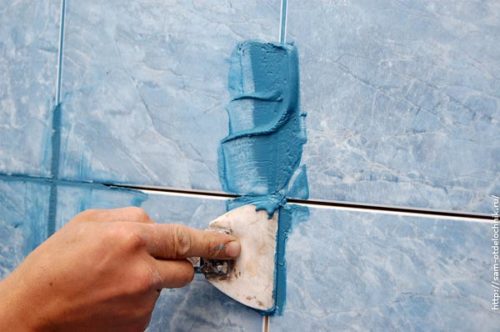 luchshaja-zatirka-dlja-plitki-v-vannoj-5