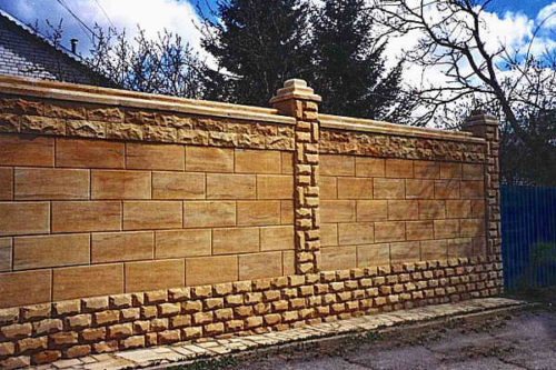 vidy-naturalnyh-kamnej-dlja-dachnyh-zaborov-2