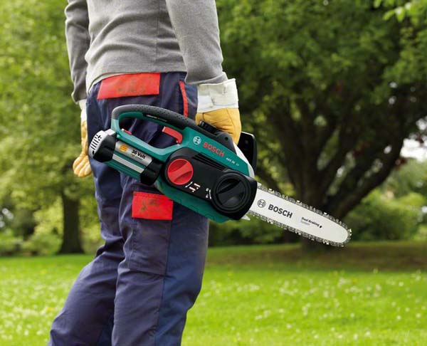 Аккумуляторная цепная пила