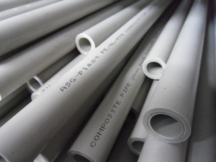 Пластиковые трубы для отопления — как выбрать?