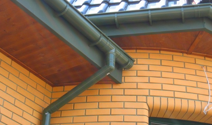 Водостоки для крыши