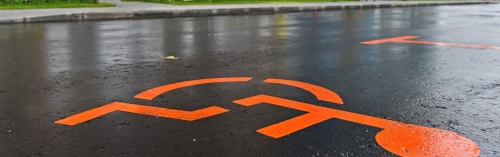 Число парковочных мест в кварталах по программе реновации <span id=