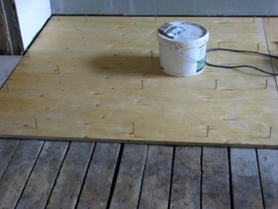 Преимущества полов из ДВП